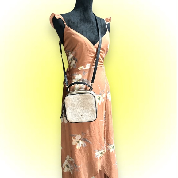 Kate Spade Mini Camera handbag/crossbody bag - Picture 9 of 9